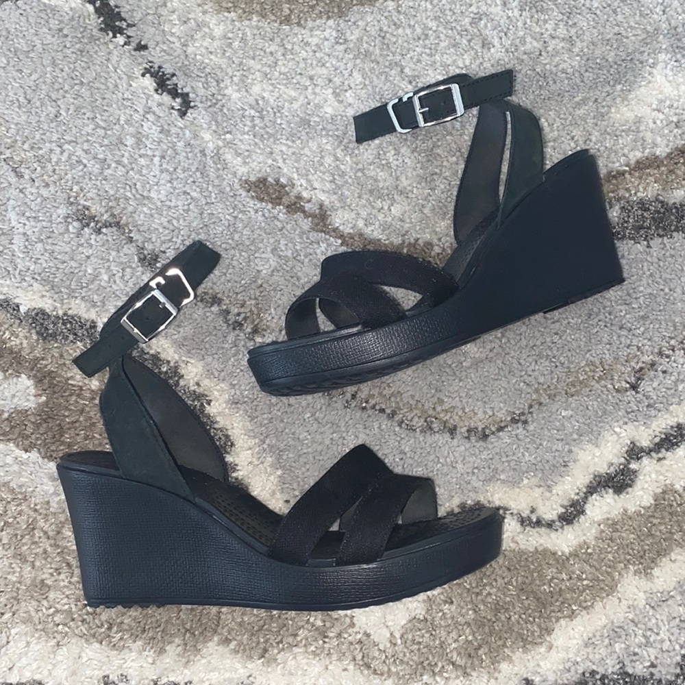 Crocs Women's Black Leigh II Adjustable Ankle Strap Wedge Comfort Sandal